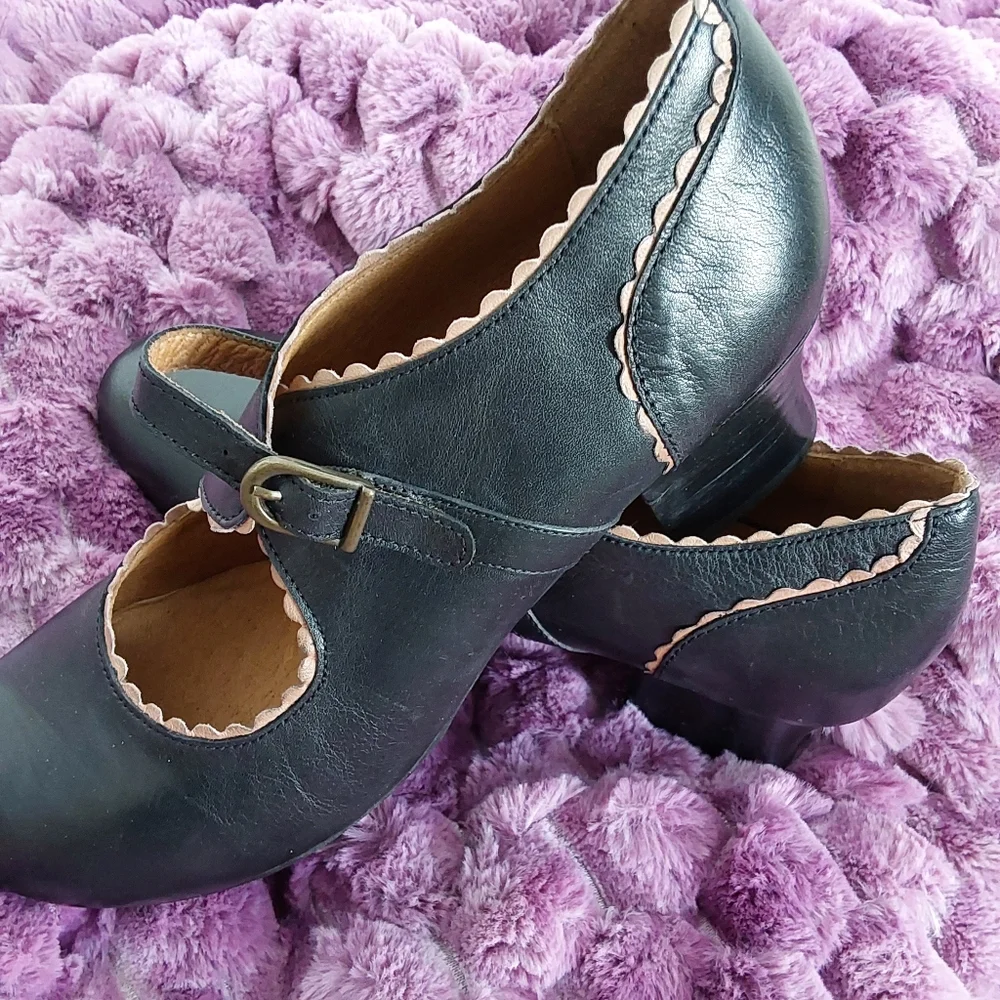 Miz Mooz Black Leather Mary Janes Heels - Picture 2 of 5